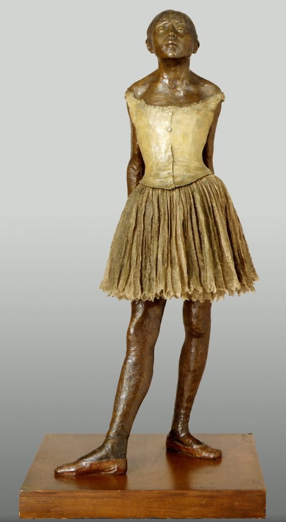 La petite danseuse de quatorze ans, bronze partiellement teinté, tarlatane de coton, satin de soie et bois, Edgar Degas 