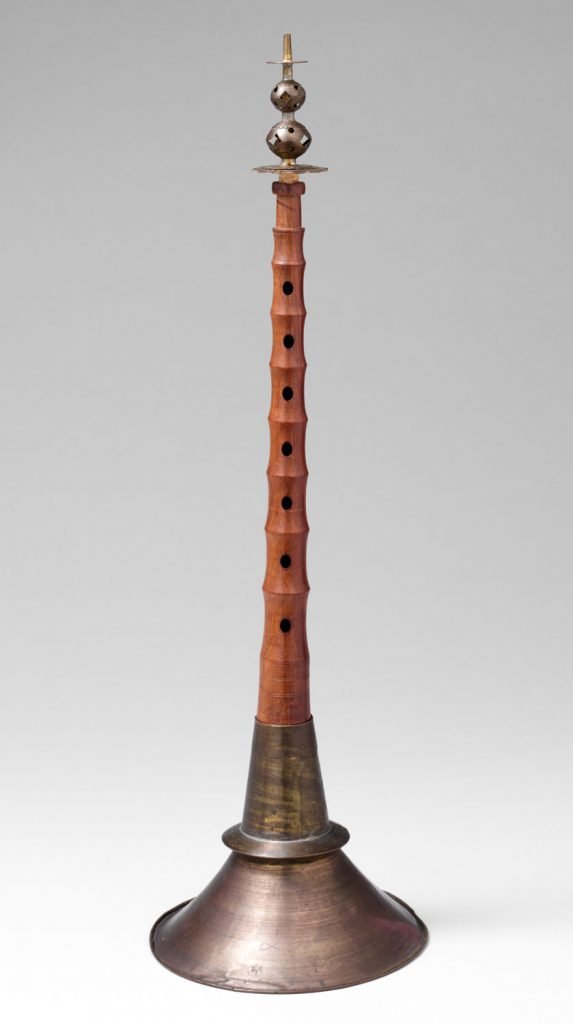 Suona, bois de rose, laiton, 19ème siècle