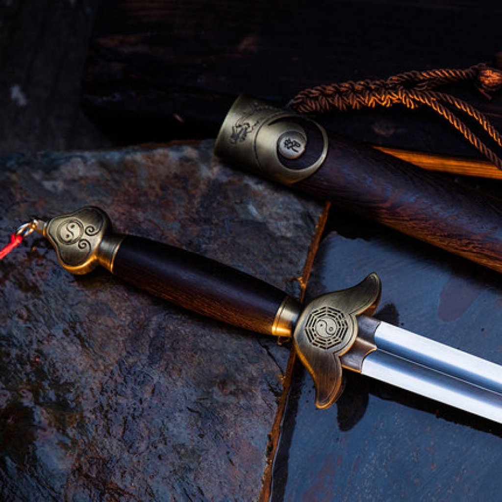 Épée de tai chi, création de Guo Jiaxing