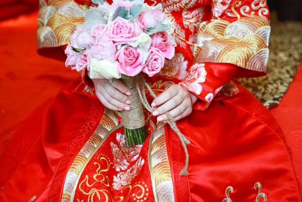 Robe rouge de mariée chinoise
