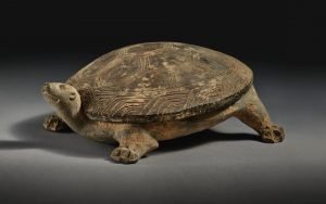 Pierre à encre et couvercle en forme de tortue en poterie, dynastie des Han de l'Est