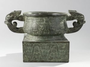 Vase gui en bronze, fonte au moule, entre -900 et -700
