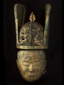 Masque féminin funéraire, bronze, dorure, dynastie des Liao