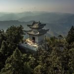 Temple de marbre blanc dédié au Guerrier Parfait Montagne du Cheval Blanc