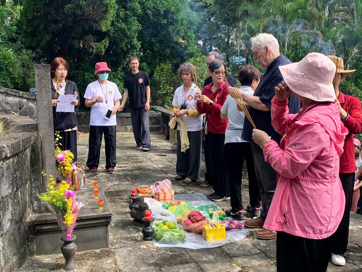 Cérémonie d'hommage devant la tombe de maitre Cheng Man Ching, Taiwan 2023
